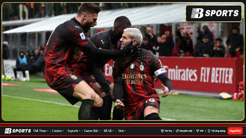 AC Milan sớm có bàn thắng dẫn trước trong hiệp 1 AC Milan sớm có bàn thắng dẫn trước trong hiệp 1