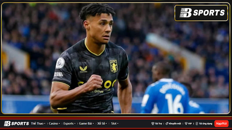 Ollie Watkins đã nổ phát súng đầu tiên trong trận đấu trên chấm phạt đền Ollie Watkins đã nổ phát súng đầu tiên trong trận đấu trên chấm phạt đền