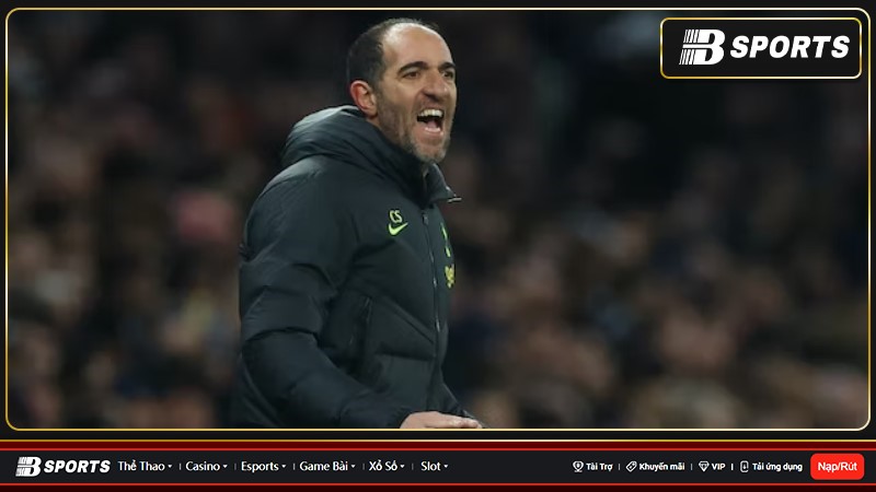 Stellini thêm một lần nữa đã phải bất đắc dĩ thế chỗ của HLV Antonio Conte khi cựu huấn luyện viên của Chelsea vẫn còn cần thời gian để hồi phục