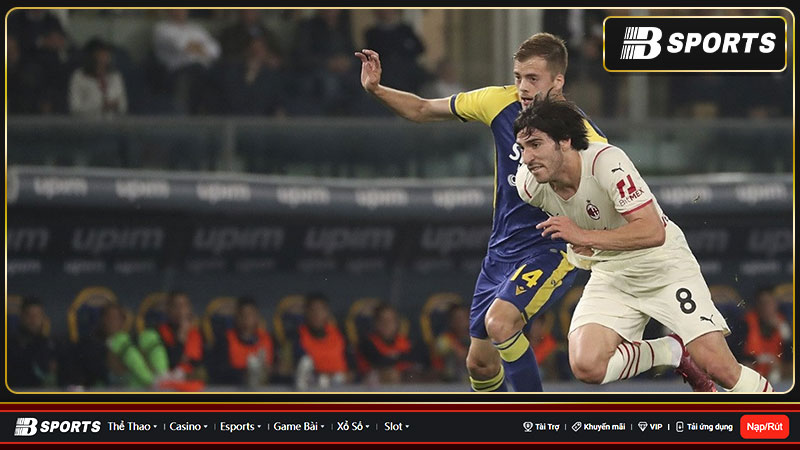 Hellas Verona thua Fiorentina 3 bàn không gỡ