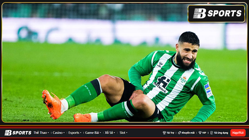 Nabil Fekir gặp chấn thương Nabil Fekir gặp chấn thương