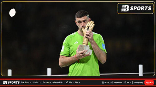 Emiliano-Martinez-ban-gang-tay-thi-dauWorld-Cup