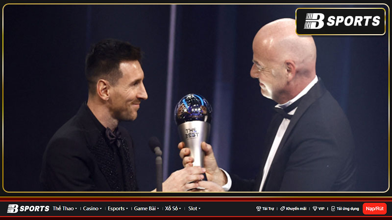 Messi đáp trả Benzema vụ bất mãn với giải FIFA The Best