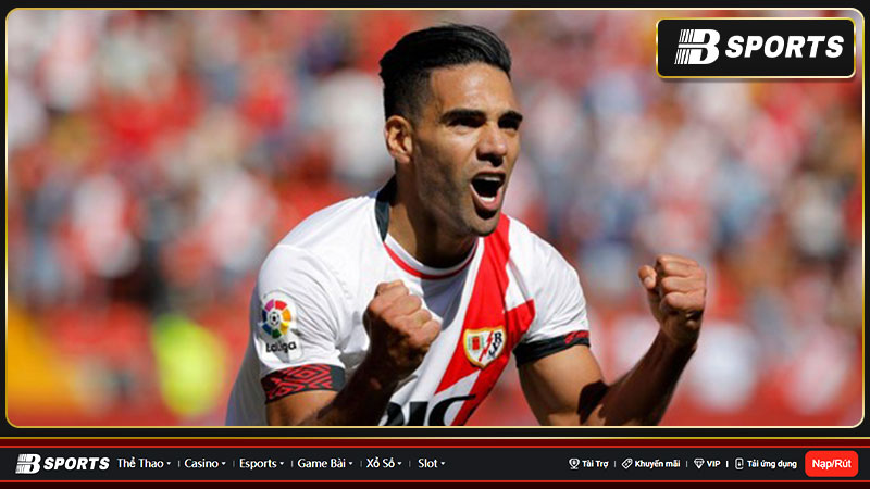 Radamel Falcao có thể chơi bóng tại Đông Nam Á Radamel Falcao có thể chơi bóng tại Đông Nam Á