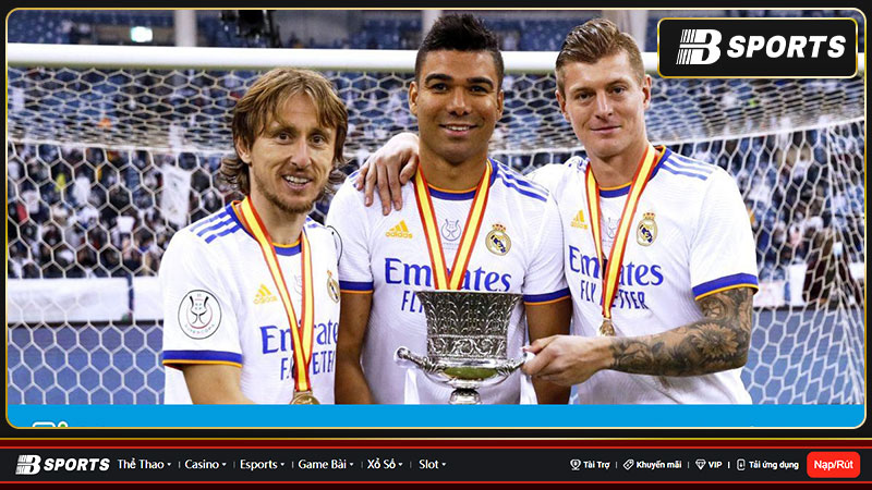 Anh em Kroos tranh cãi chọn Messi hay Benzema - Toni Kroos chọn Messi