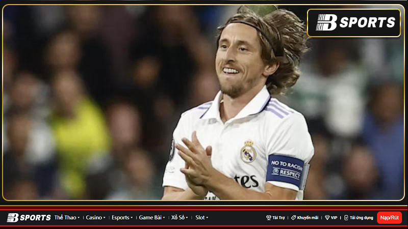 Huấn luyện viên trưởng của Real Madrid, Carlo Ancelotti nói rằng Luka Modric sẽ đưa ra quyết định về tình hình hợp đồng của tiền vệ này tại Bernabeu. Huấn luyện viên trưởng của Real Madrid, Carlo Ancelotti nói rằng Luka Modric sẽ đưa ra quyết định về tình hình hợp đồng của tiền vệ này tại Bernabeu.