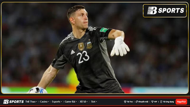 Emiliano Martinez lọt tầm ngắm Spurs ở TTCN Hè 2023 Emiliano Martinez lọt tầm ngắm Spurs ở TTCN Hè 2023